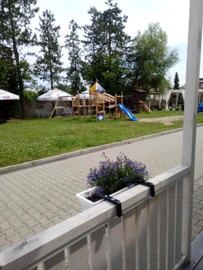 Old Tree Village & Restaurant Oświęcim Zewnętrze zdjęcie